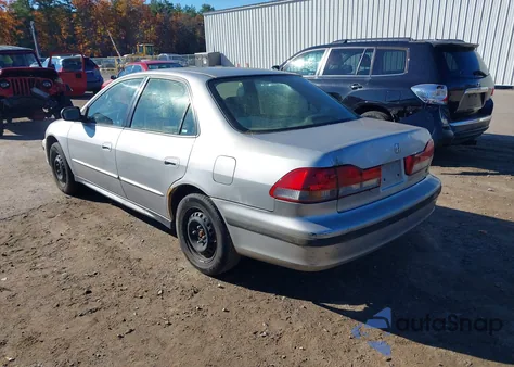 2002 Honda Accord 2.3 Lx из США, поврежденный, VIN JHMCG56482C010016